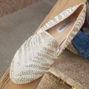 Steve Madden stud/crystal shoes